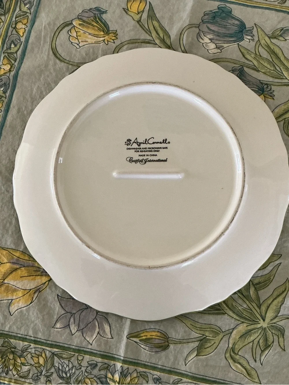 April Cornell Certified International Floral Plates Set of 2